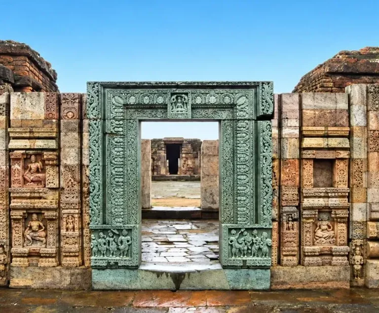Ratnagiri, Odisha: Buddhist Monastery Guide (Timings, History & How to Reach)